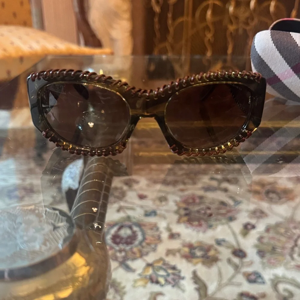Sunglasses Burberry Elegant Brown Beaded Sunglasses made in Italy